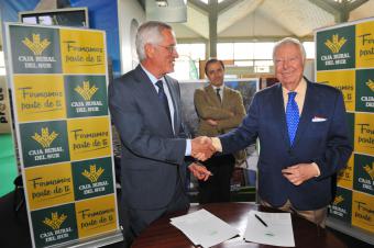 El presidente de Caja Rural del Sur firmó con el alcalde de Pozoblanco un acuerdo para apoyar las dos ferias que reúnen lo mejor del Valle