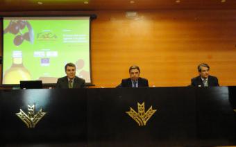 Luis Planas en el acto de inauguración de la jornada de Faeca en Expoliva 2013